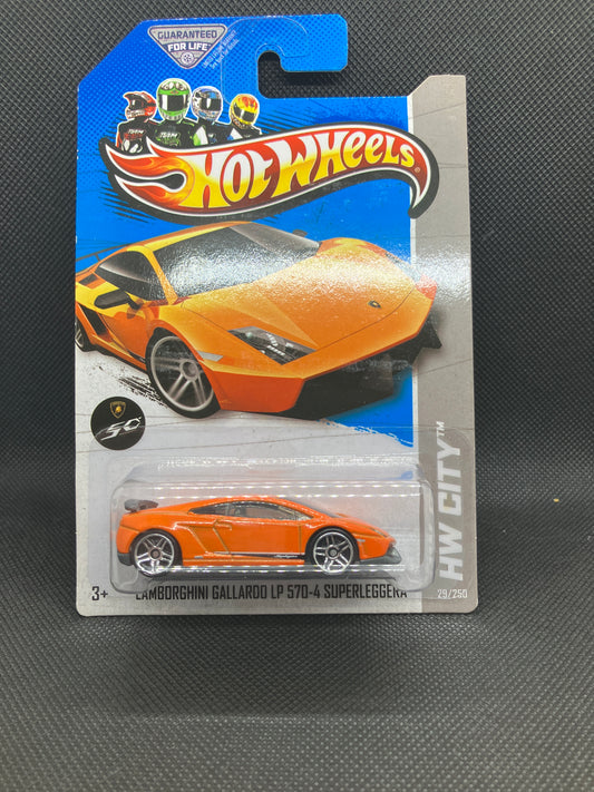 2013 hotwheels Lamborghini gallardo LP 570-4